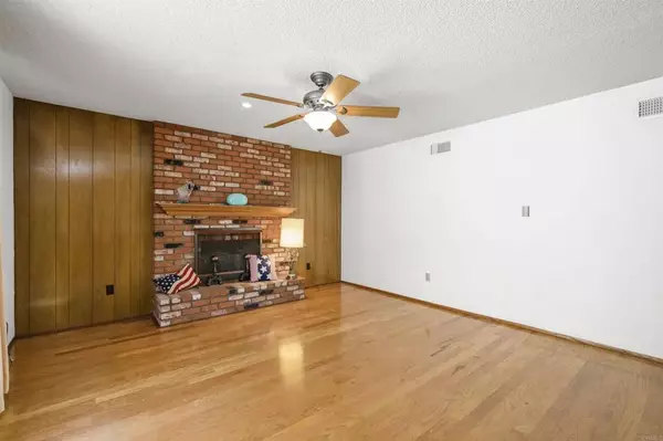 Bonita, CA 91902,4103 CORRAL CANYON