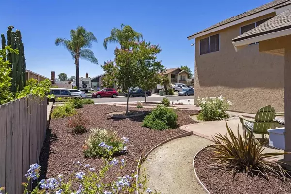 Santee, CA 92071,9727 Notnil Court