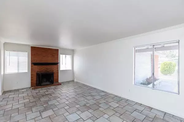 Santee, CA 92071,8811 Annandale Way