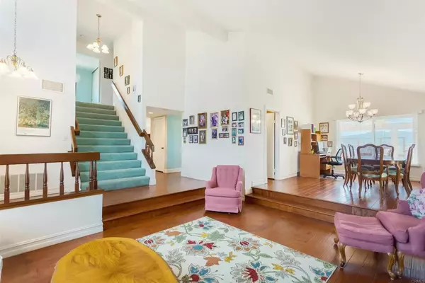 El Cajon, CA 92019,1729 Bridgehampton Place North