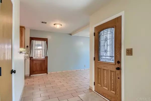 Lakeside, CA 92040,9010 Wintergardens