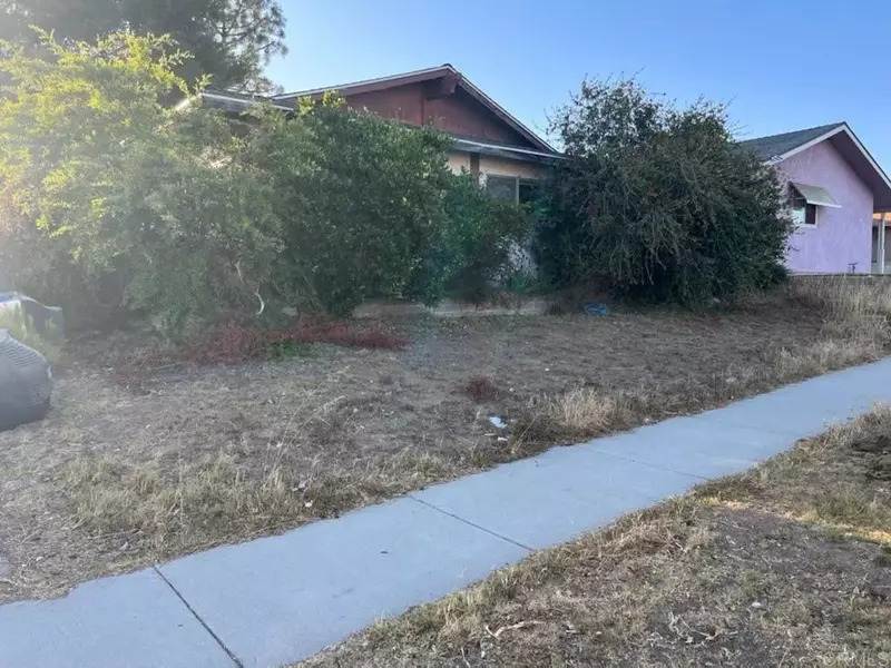 7160 Cowles Mountain Blvd., San Carlos, CA 92119