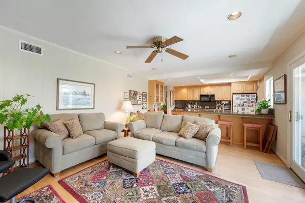 Bonita, CA 91902,4955 GOLFGLEN RD