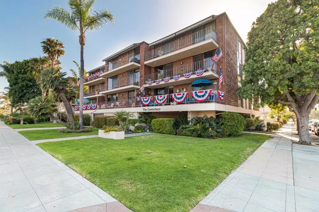 Coronado, CA 92118,200 Orange Avenue #304