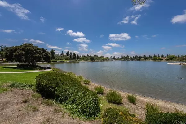 Chula Vista, CA 91913,2031 LAKERIDGE Circle #102