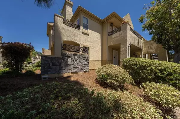 Chula Vista, CA 91913,2031 LAKERIDGE Circle #102