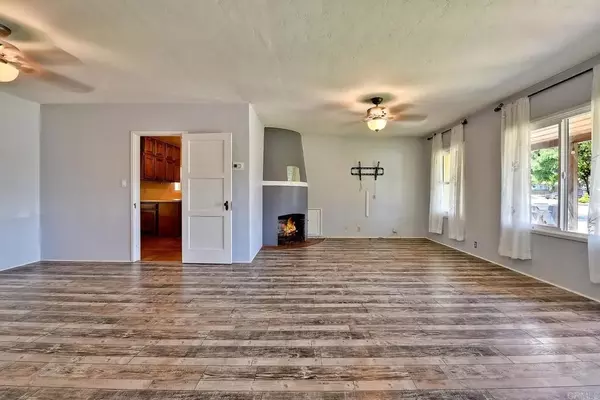 National City, CA 91950,2416 J Avenue