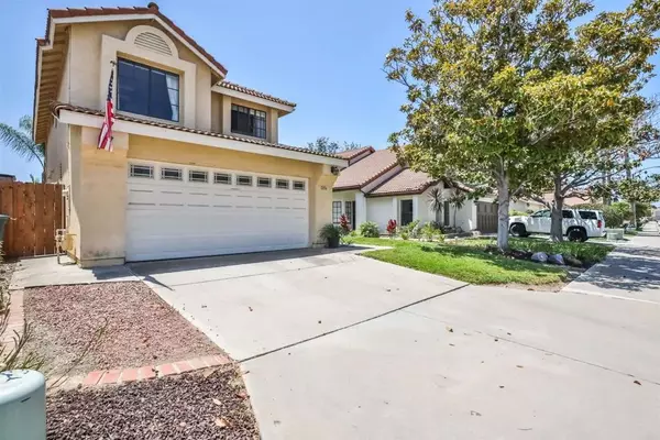 2056 Crosscreek Rd, Chula Vista, CA 91913