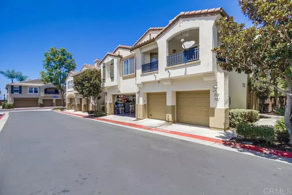Chula Vista, CA 91911,717 Caminito Valiente