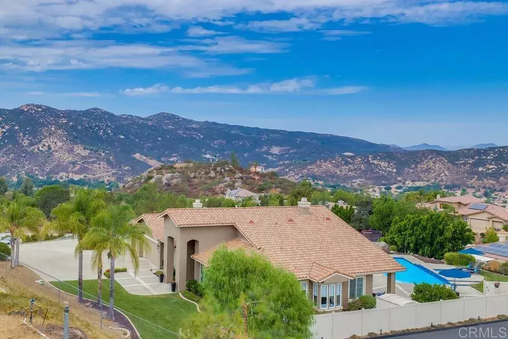 Alpine, CA 91901,534 Sky Mesa Road