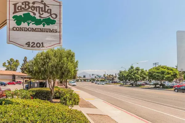 Bonita, CA 91902,4201 Bonita Road #136