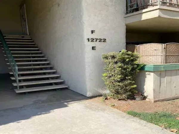 Lakeside, CA 92040,12722 Lakeshore Drive #E
