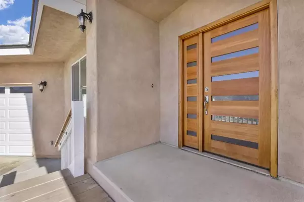 Dulzura, CA 91917,17959 Highway 94