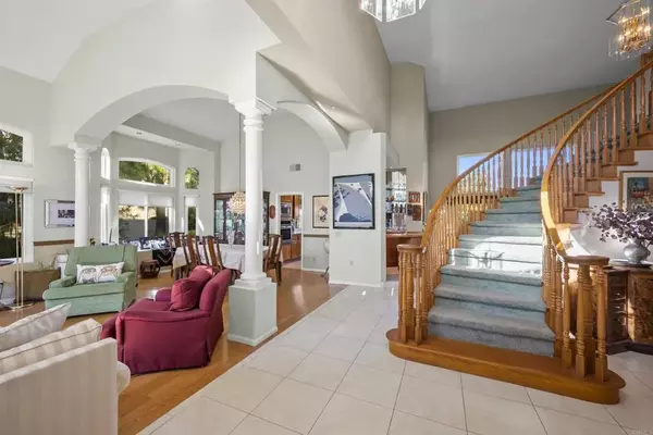 Chula Vista, CA 91913,1883 CABERNET DR