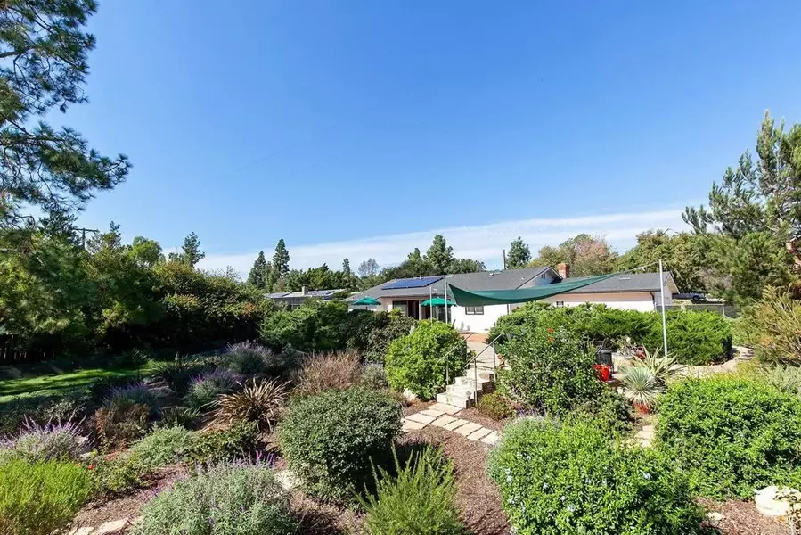 11525 FUERTE FARMS RD., El Cajon, CA 92020