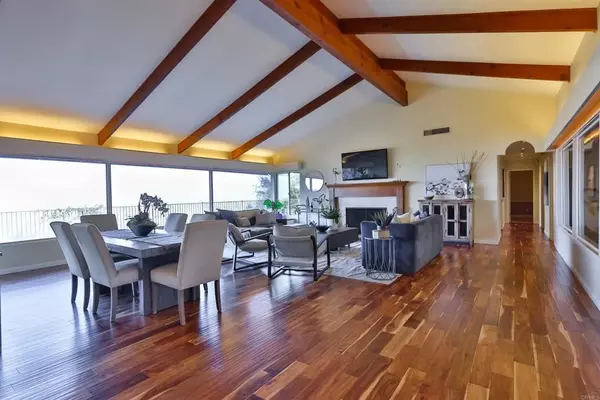 4985 Mount Helix Drive, La Mesa, CA 91941