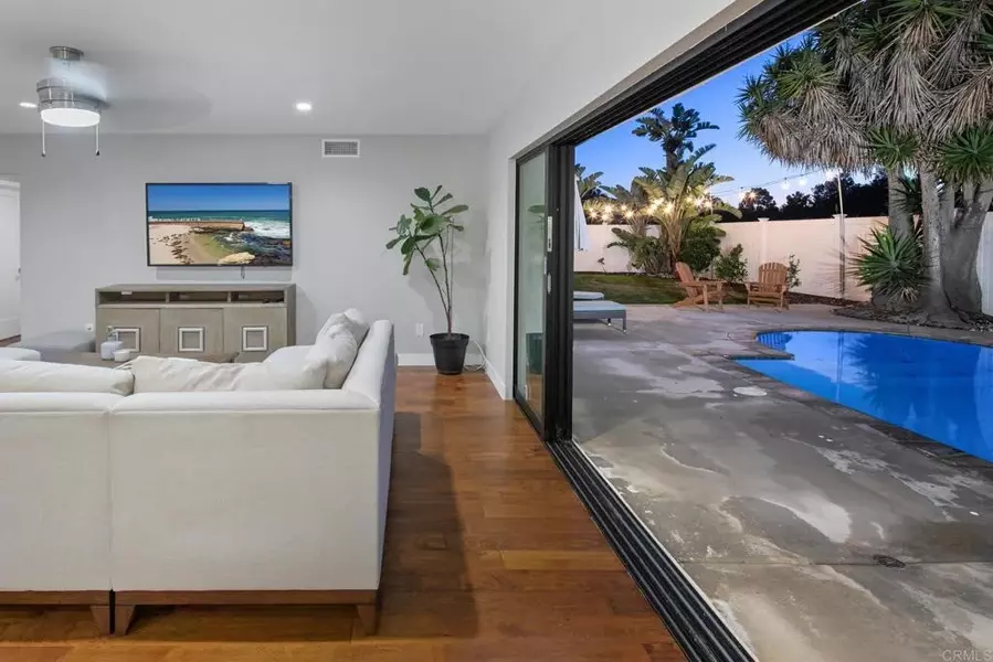 5206 Soledad Rd, San Diego, CA 92109