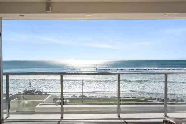 Coronado, CA 92118,1730 Avenida del Mundo #208