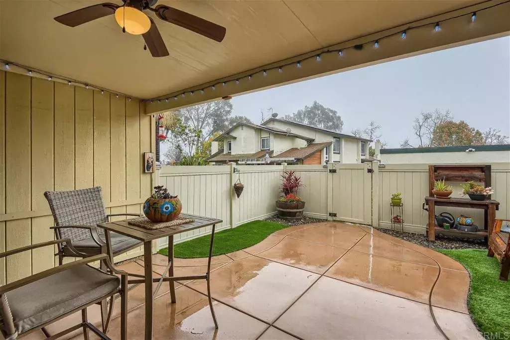 Encinitas, CA 92024,2045 Willowood Lane