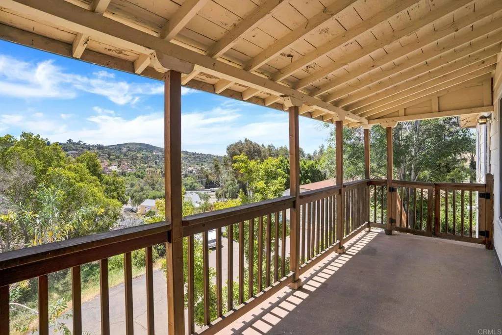 3860 Rogers Rd, Spring Valley, CA 91977