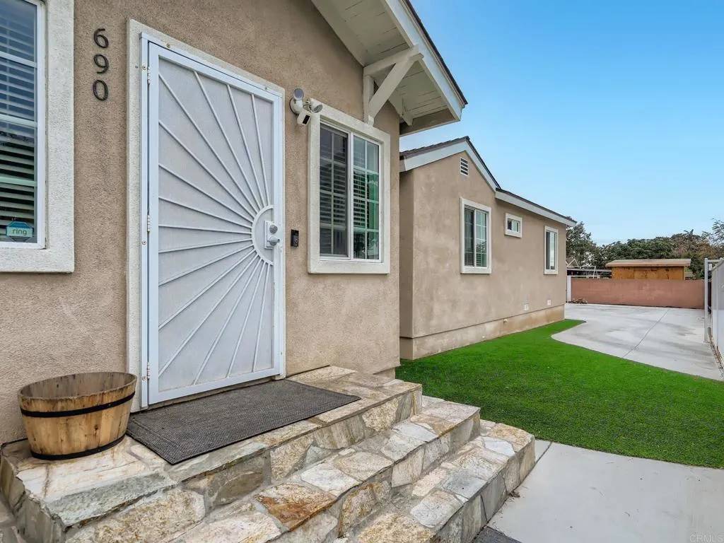690 Fourth Avenue, Chula Vista, CA 91910