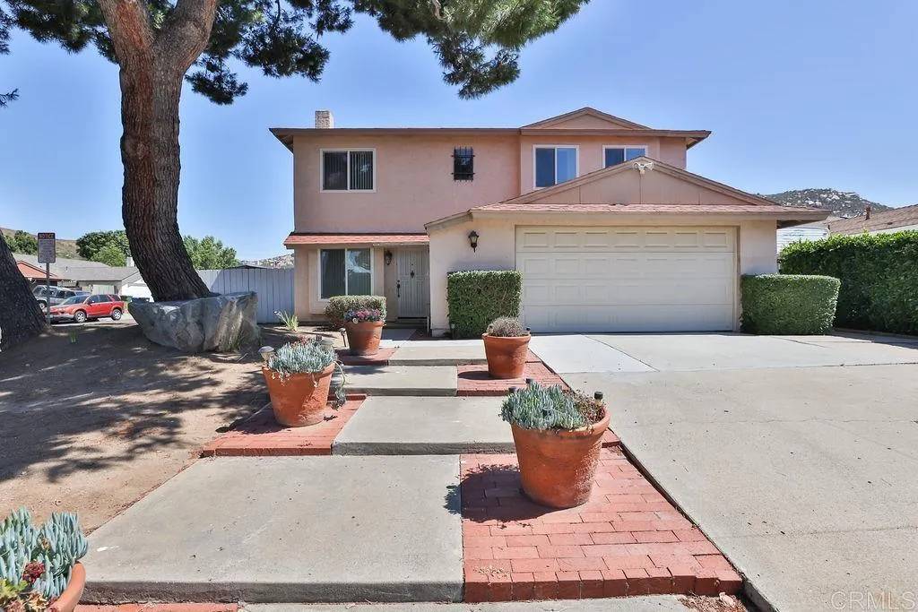 10210 Princess Marcie Dr, Santee, CA 92071