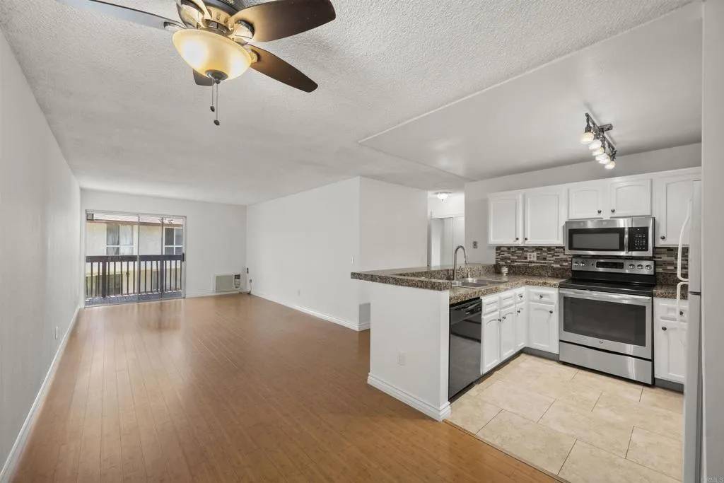 6131 RANCHO MISSION RD UNIT #215, San Diego, CA 92108