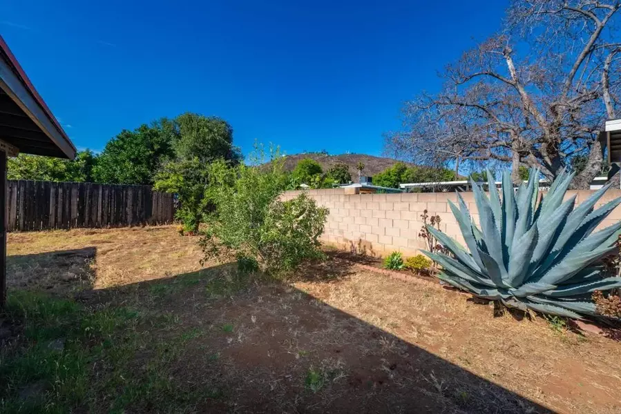 1827 N Mollison Avenue, El Cajon, CA 92021