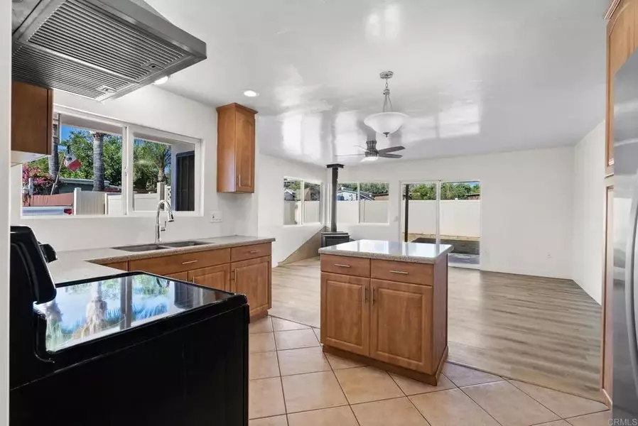 1407 Five D Drive, El Cajon, CA 92021