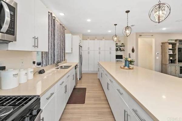 5340 Calle Rockfish #21, San Diego, CA 92154