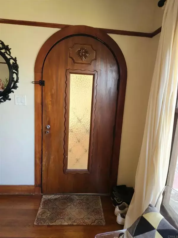 San Diego, CA 92104,3425 Bancroft Street