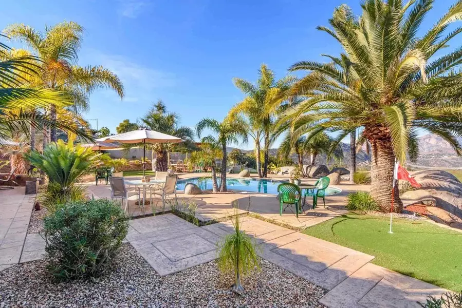 1776 La Force Rd, Alpine, CA 91901