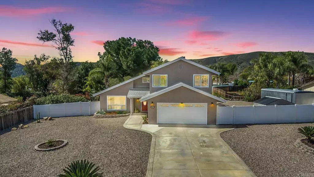 16706 Arena Drive, Ramona, CA 92065