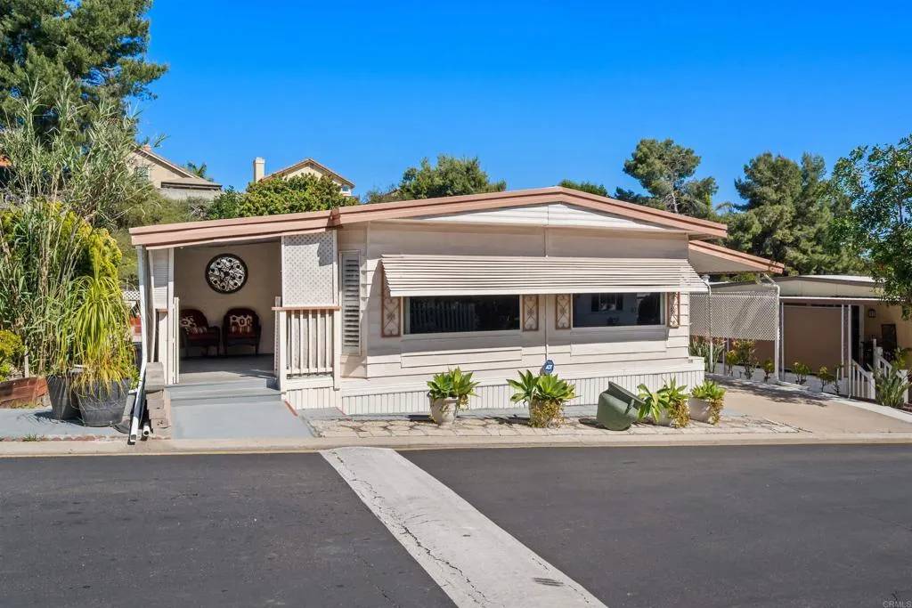 1925 Otay Lakes #16, Chula Vista, CA 91913