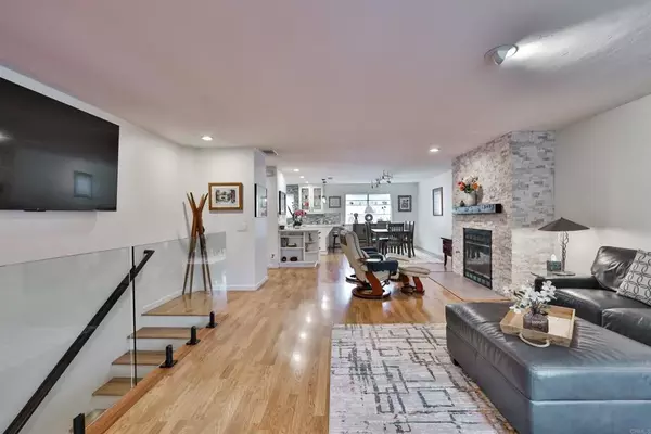 Coronado, CA 92118,850 C Avenue #4