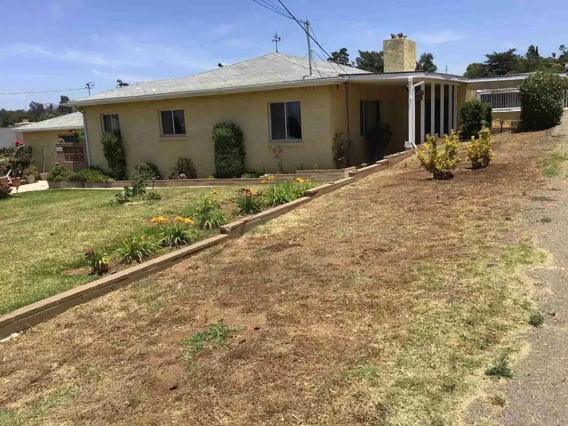 1611 Peerless Drive, El Cajon, CA 92021