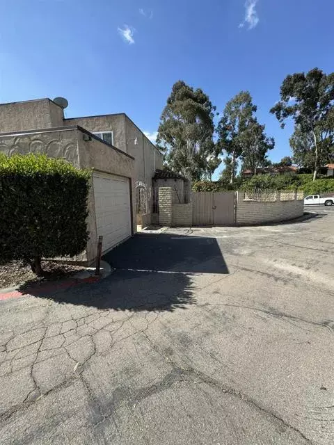 San Ysidro, CA 92173,2011 Avenida De La Cruz