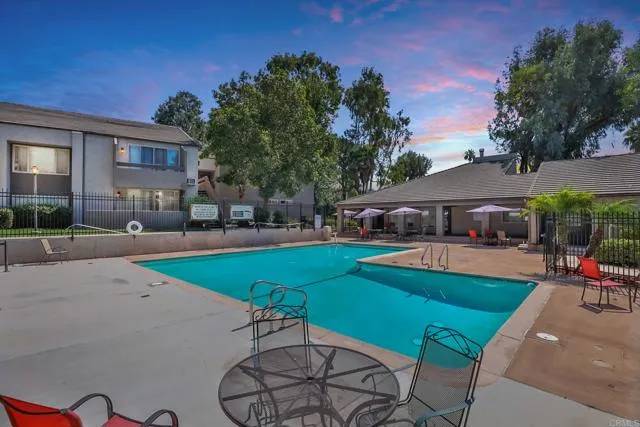 1350 N Escondido Boulevard #5, Escondido, CA 92026