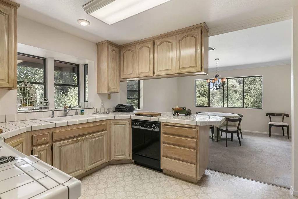 28988 Sequoia Road, Pine Valley, CA 91962