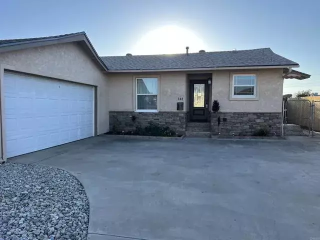 742 Waterloo Avenue, El Cajon, CA 92019