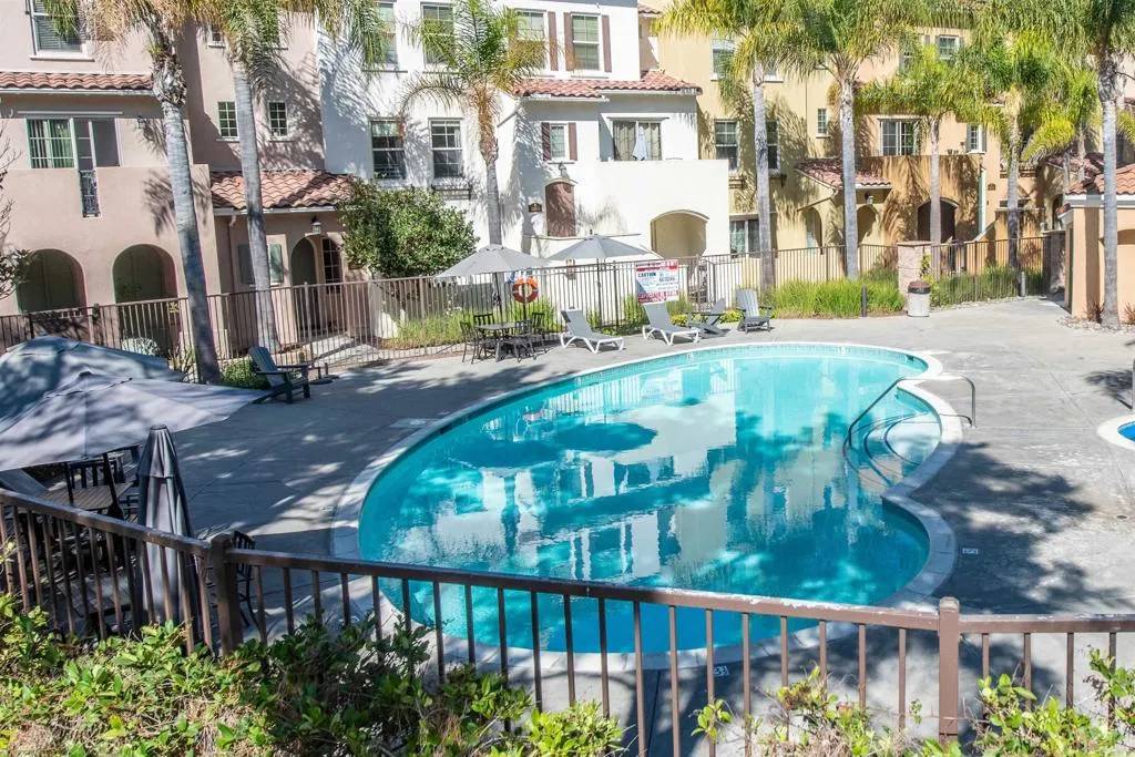 Chula Vista, CA 91914,2264 Huntington Point Road #104