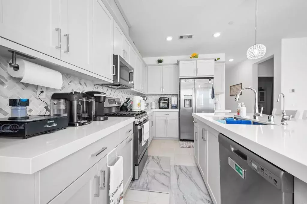 Chula Vista, CA 91913,2082 Trevi Cir