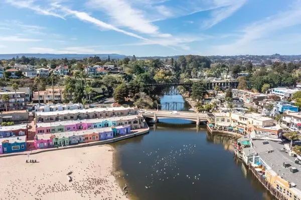 Capitola, CA 95010,717 Bay Avenue