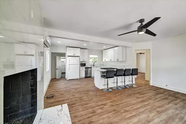 Lakeside, CA 92040,9563 Riverview Avenue