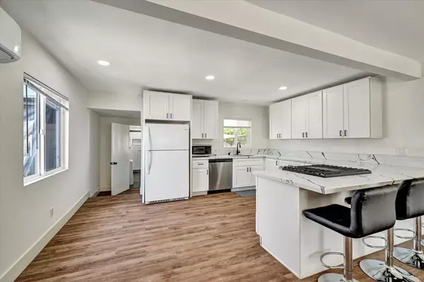 Lakeside, CA 92040,9563 Riverview Avenue