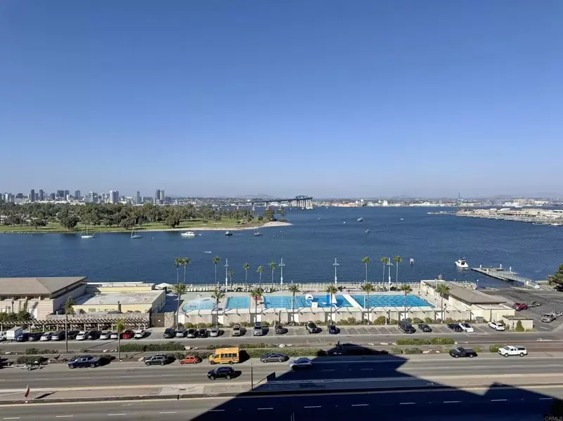 1820 Avenida del mundo #1004, Coronado, CA 92118