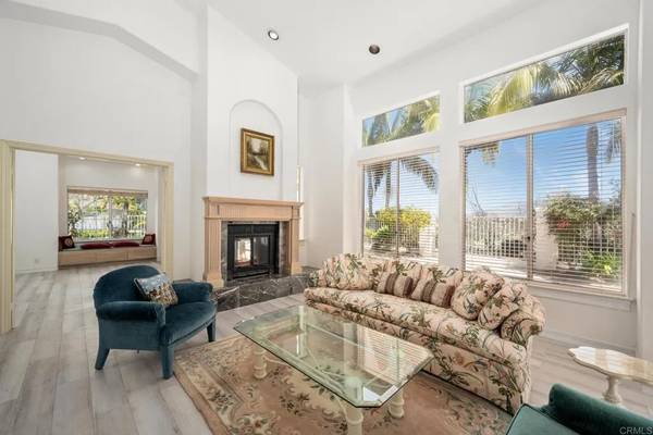 Bonita, CA 91902,1367 Corona