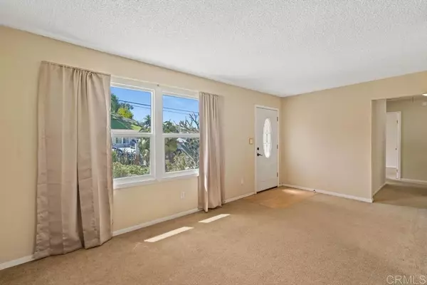 Spring Valley, CA 91977,1507 Walbollen St