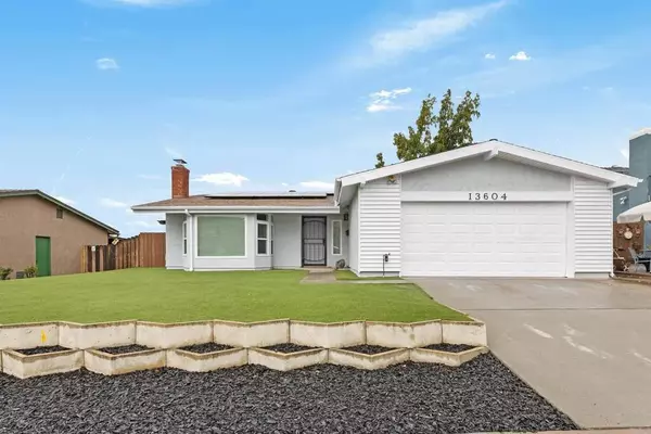 13604 Avenida Del Charro, El Cajon, CA 92021