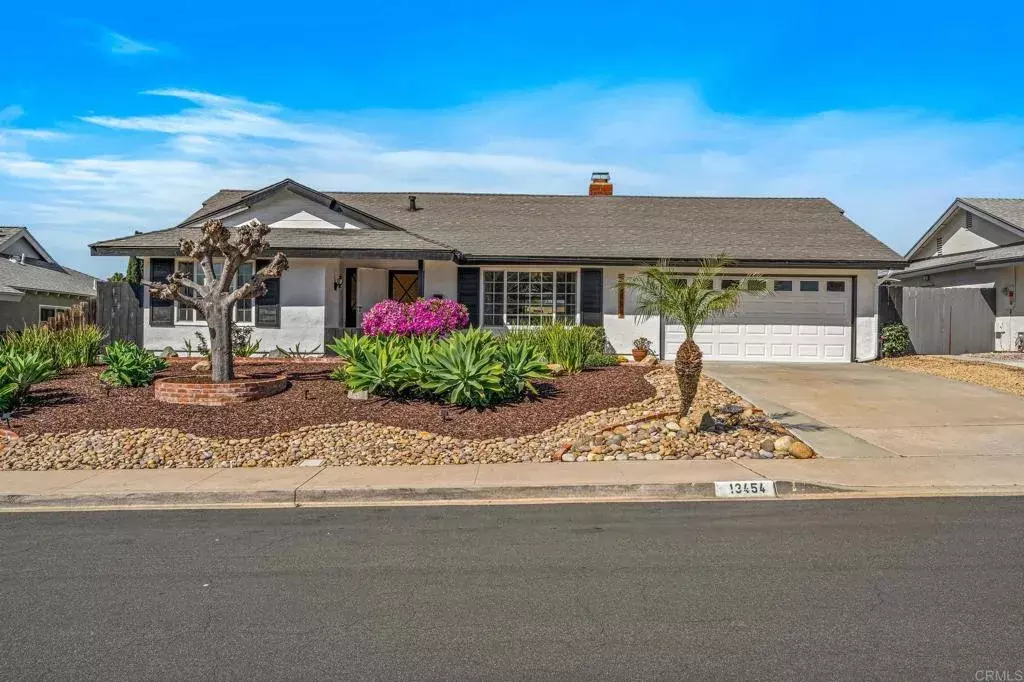 Poway, CA 92064,13454 Cayuga Drive